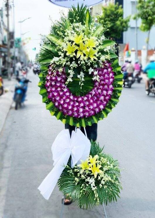 lẵng hoa chia buồn