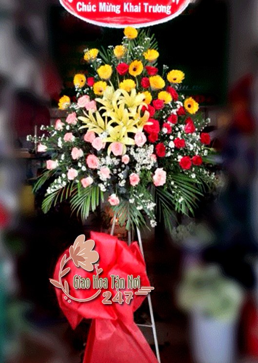 kệ hoa chúc mừng cửa hàng sang trọng