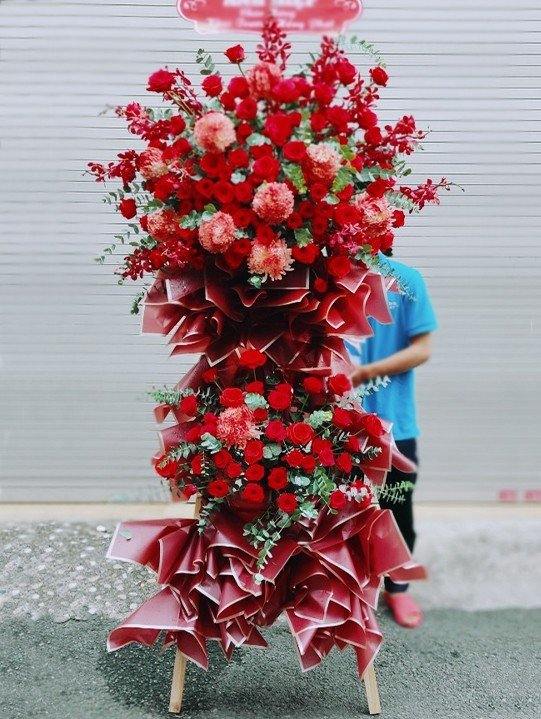 kệ hoa chúc mừng doanh nghiệp