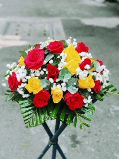 Hoa Để Bàn Họp