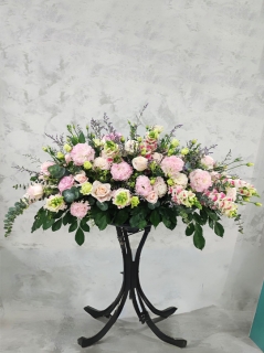 Hoa Để Bàn Họp Sang Trọng