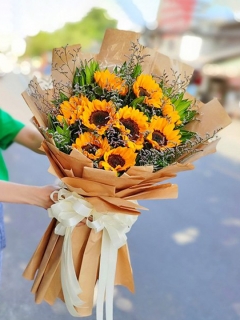 Bó Hoa Hướng Dương Tốt Nghiệp Sang Trọng