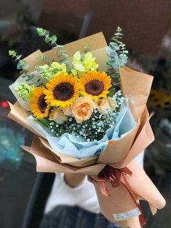 Bó Hoa Tốt Nghiệp Tặng Bạn