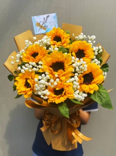 Bó Hoa Hướng Dương Tốt Nghiệp Tặng Bạn