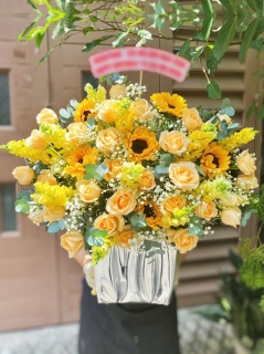 Giỏ Hoa Hướng Dương Khai Trương