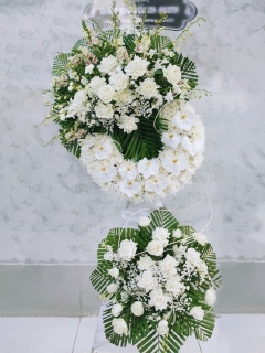 Kệ Hoa Viếng Hiện Đại