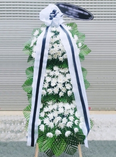 Đặt Kệ Hoa Chia Buồn Sang Trọng