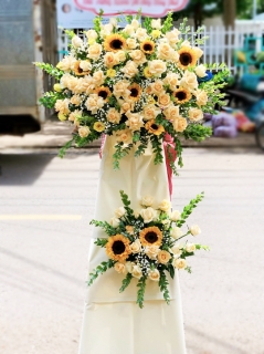 Kệ Hoa Khai Trương Cửa Hàng Hiện Đại