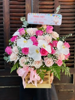 Giỏ Hoa Sang Trọng